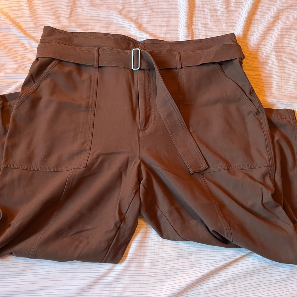 Banana Republic size 20 Paper-bag Waist Trouser with Belt
